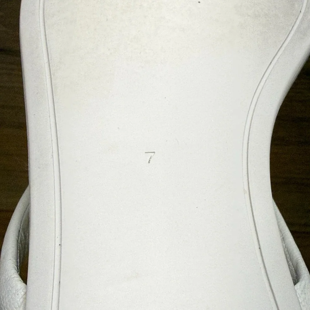 Tory Burch Flower Applique Flip Flops Womens 7 Cream White Leather Thong Preppy